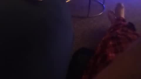 Snapshot of davidf75 chatting on 5, 12, 2025 davidf75 online show from 5, 12, 2025