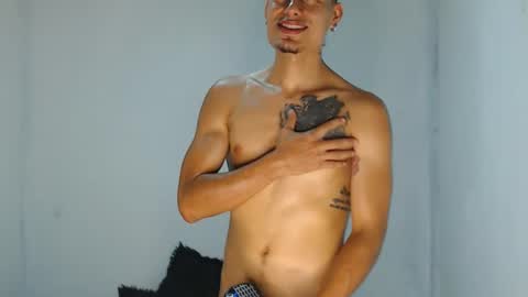 David Galvis - independent model online show from 2, 12, 2024