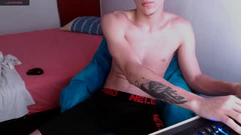 davidsalazar33 online show from 8, 3, 2025