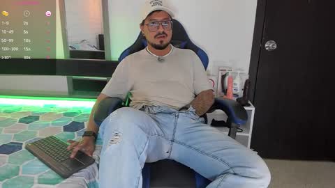 David Evans online show from 4, 10, 2025