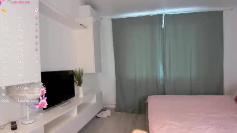 Snapshot of dawnbullins chatting on 26, 10, 2025 Emily online show from 26, 10, 2025