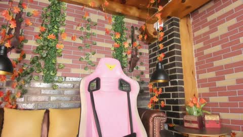 DAYRA ANGELS online show from 5, 1, 2025