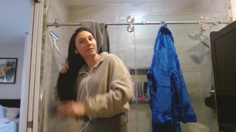 Dazey online show from 12, 11, 2025