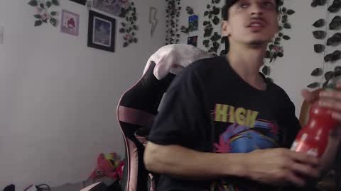 dazzayy online show from 31, 12, 2024