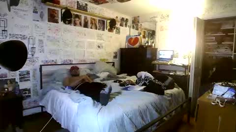 dbeamon92 online show from 23, 2, 2026