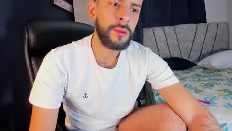 Snapshot of dcollins_ chatting on 27, 10, 2025 dcollins_ online show from 27, 10, 2025