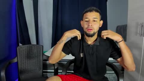 Snapshot of dcollins_ chatting on 20, 11, 2025 dcollins_ online show from 20, 11, 2025