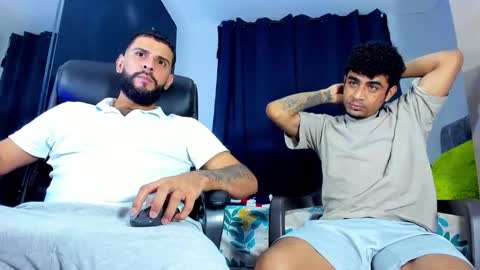 Snapshot of dcollins_ chatting on 27, 11, 2025 dcollins_ online show from 27, 11, 2025