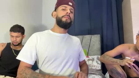 Snapshot of dcollins_ chatting on 4, 12, 2025 dcollins_ online show from 4, 12, 2025