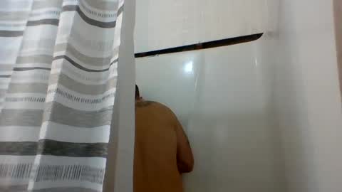 Snapshot of ddady22 chatting on 27, 10, 2025 ddady22 online show from 27, 10, 2025