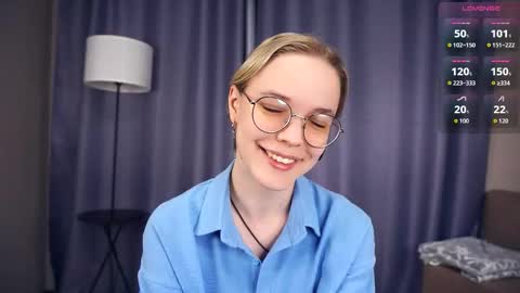 Charlie 18yo online show from 11, 9, 2025