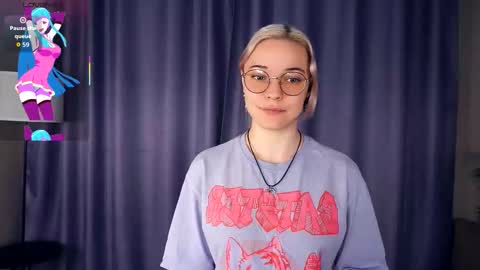 Charlie 18yo online show from 24, 11, 2025