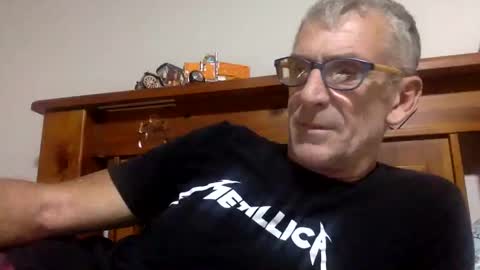 Snapshot of deanofflove2210 chatting on 18, 1, 2025 deanofflove2210 online show from 18, 1, 2025