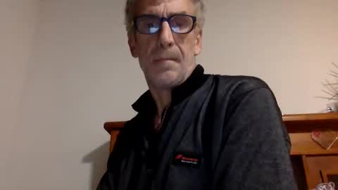 Snapshot of deanofflove2210 chatting on 10, 3, 2025 deanofflove2210 online show from 10, 3, 2025