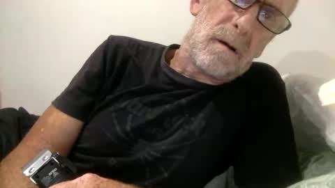 deanofflove221000 online show from 17, 12, 2025