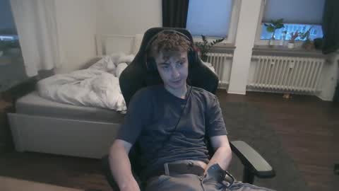 Snapshot of deanparkerx chatting on 10, 11, 2025 Dean online show from 10, 11, 2025