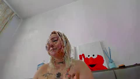 Debbie Mon Tue Fri Sun Sat GMT 3 1000am - 0400pm  online show from 14, 2, 2025