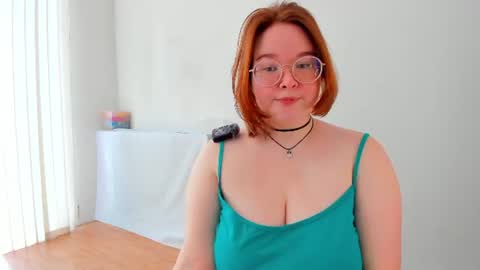 Snapshot of debbiewood chatting on 14, 6, 2026 DeboraDebbieDee online show from 14, 6, 2026