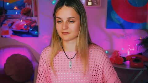 Snapshot of deboralarson chatting on 16, 12, 2024 Debora online show from 16, 12, 2024