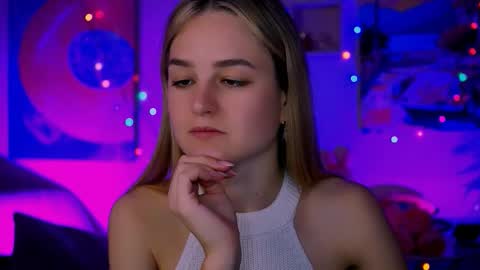 Snapshot of deboralarson chatting on 5, 10, 2025 Debora online show from 5, 10, 2025