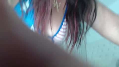 DeboraMom online show from 4, 3, 2025