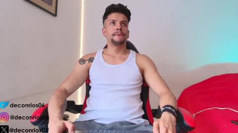 Santiago online show from 4, 4, 2026