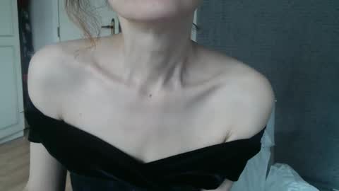 KamiDevi online show from 13, 9, 2025