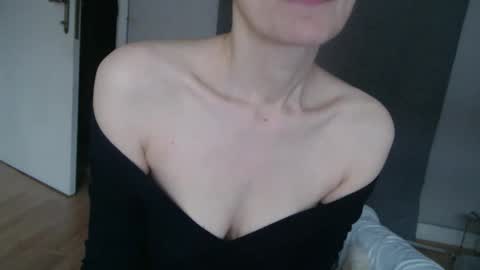 KamiDevi online show from 19, 10, 2025