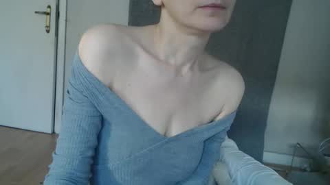 KamiDevi online show from 20, 10, 2025