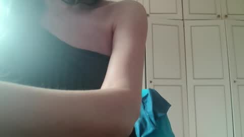 Snapshot of deessedivine chatting on 13, 5, 2026 KamiDevi online show from 13, 5, 2026