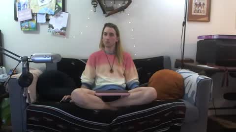 definatelyvegan online show from 6, 3, 2025