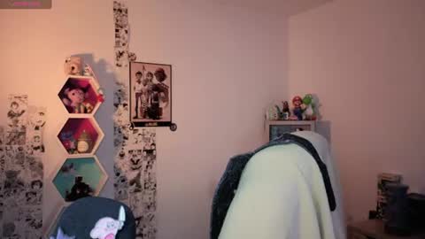Stephanie.e  online show from 15, 7, 2026