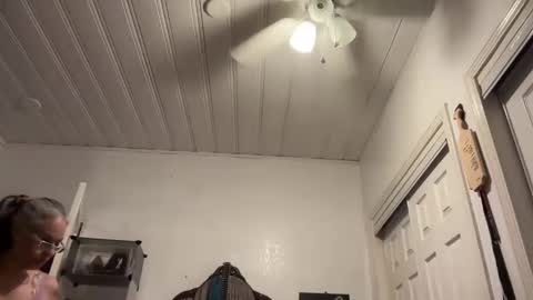 Snapshot of degeneratesaint chatting on 5, 11, 2025 Tori online show from 5, 11, 2025