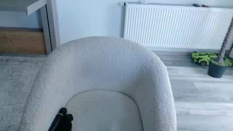 Snapshot of deidi_sweet chatting on 27, 4, 2026 Di online show from 27, 4, 2026