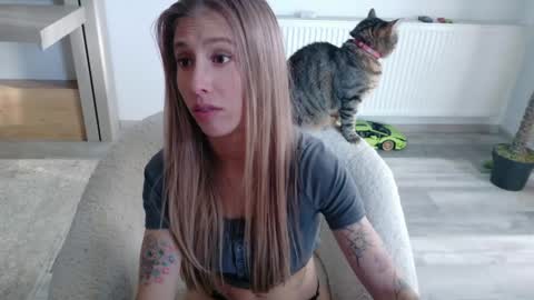 Snapshot of deidi_sweet chatting on 11, 5, 2026 Di online show from 11, 5, 2026
