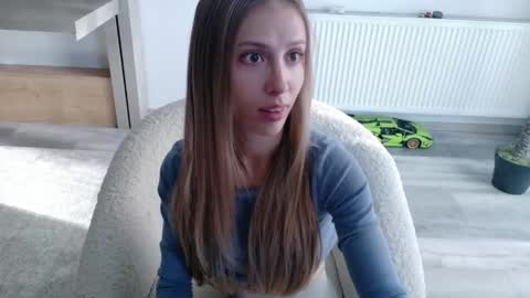 Snapshot of deidi_sweet chatting on 17, 5, 2026 Di online show from 17, 5, 2026