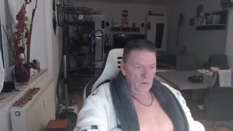 deinprinz2312 online show from 16, 11, 2025