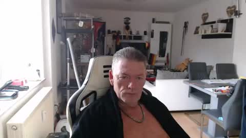 deinprinz2312 online show from 15, 6, 2026