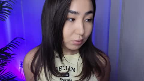 Snapshot of deiri_destiny chatting on 17, 12, 2024 sexy bimbo little kitty asian misstress quen princes sexy girl you can just call me pleasure online show from 17, 12, 2024