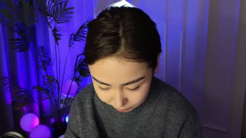 Snapshot of deiri_destiny chatting on 20, 12, 2024 sexy bimbo little kitty asian misstress quen princes sexy girl you can just call me pleasure online show from 20, 12, 2024