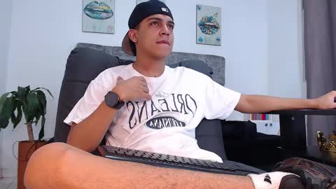 Snapshot of deivid_santoss chatting on 18, 10, 2025 Deivid online show from 18, 10, 2025