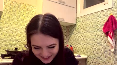 Kiki online show from 2, 4, 2026