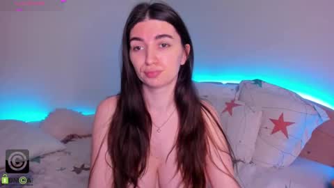 Snapshot of delicious_mila chatting on 9, 2, 2025 Mila online show from 9, 2, 2025