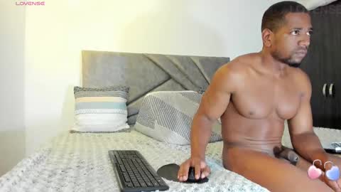 Jean paul and Salome online show from 23, 11, 2025