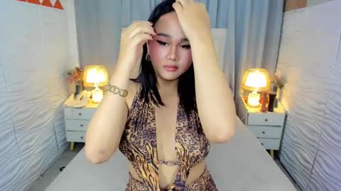 Tyra Colins online show from 17, 12, 2024