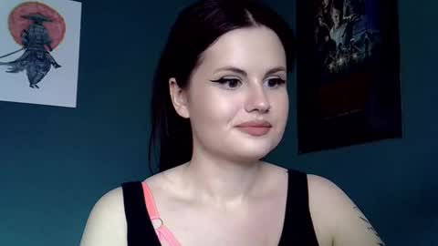 dellacrush_ online show from 15, 2, 2025