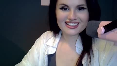 dellacrush_ online show from 22, 2, 2025