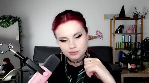 dellacrush_ online show from 21, 9, 2025