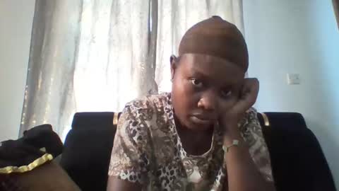 Snapshot of dellarine517299 chatting on 12, 1, 2026 dellarine517299 online show from 12, 1, 2026