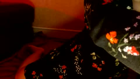 Delphine online show from 1, 2, 2025